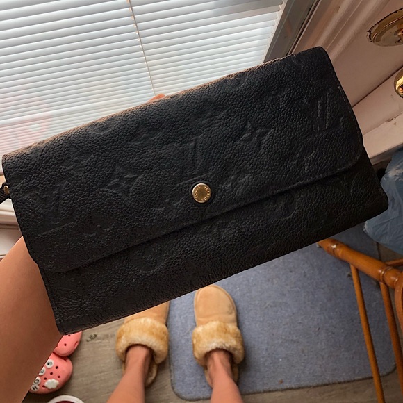 Authentic Louis Vuitton Empreinte Virtuose Wallet - Picture 2 of 5